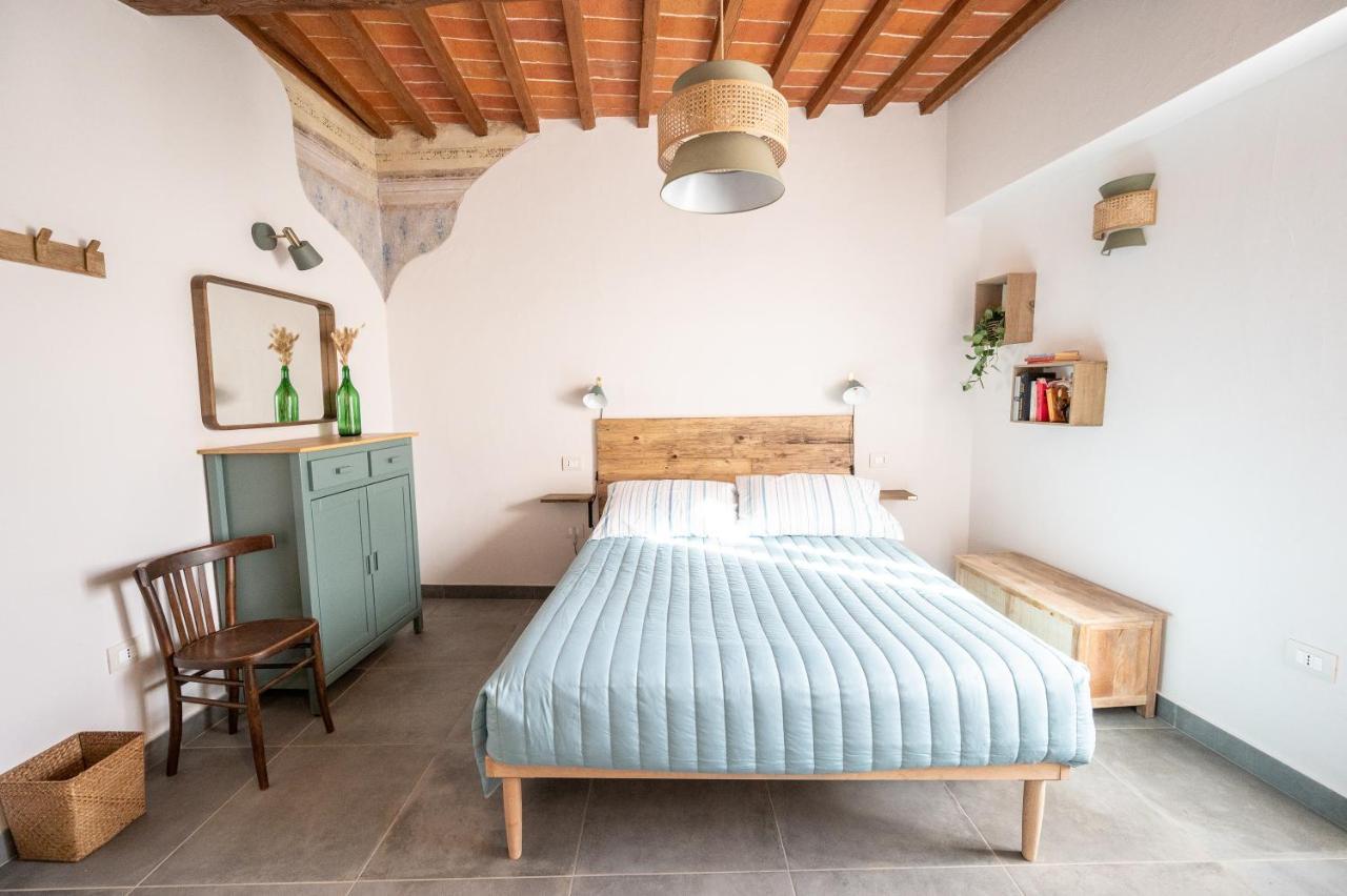 Casa La Girandola Apartment คาสติญโญน ฟิโอเรนทิโน ภายนอก รูปภาพ